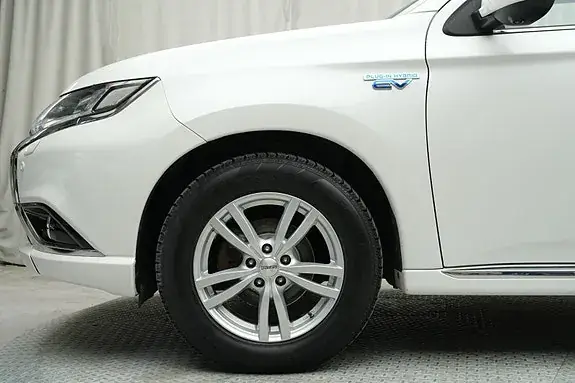 Mitsubishi Outlander 2018 photo 3
