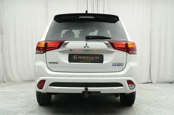 Mitsubishi Outlander 2018 photo 5