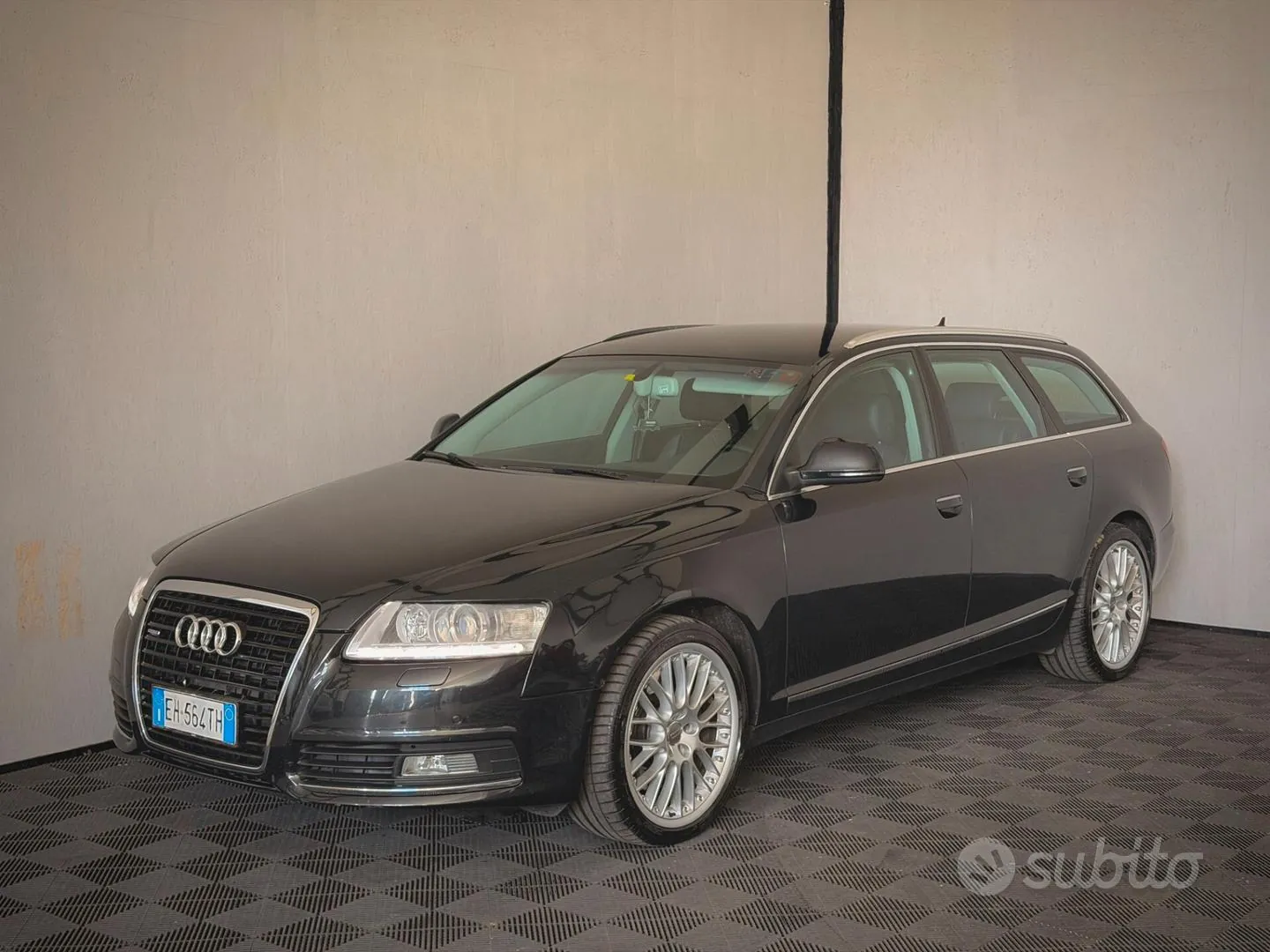 Audi A6 Avant 2010 photo 2