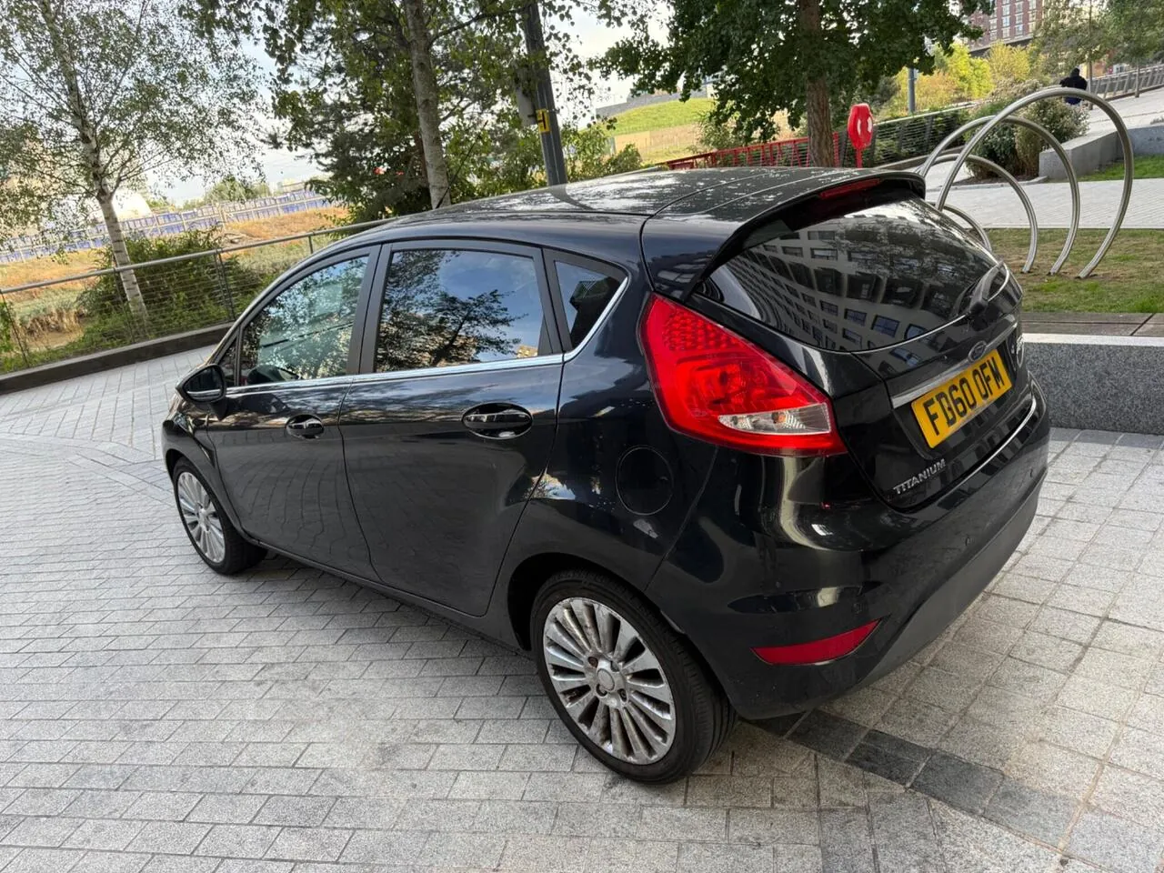 Ford Fiesta 2011 photo 3