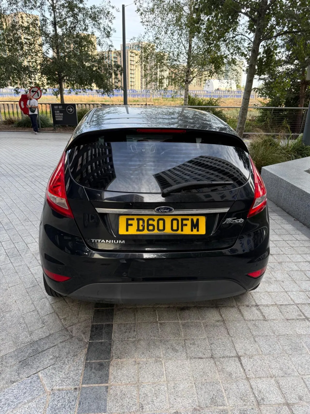 Ford Fiesta 2011 photo 4