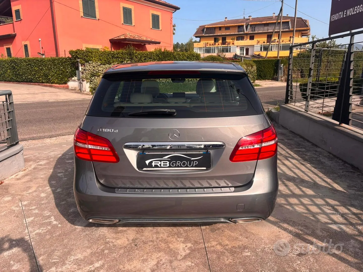 Mercedes-Benz B-Class 2017 photo 5