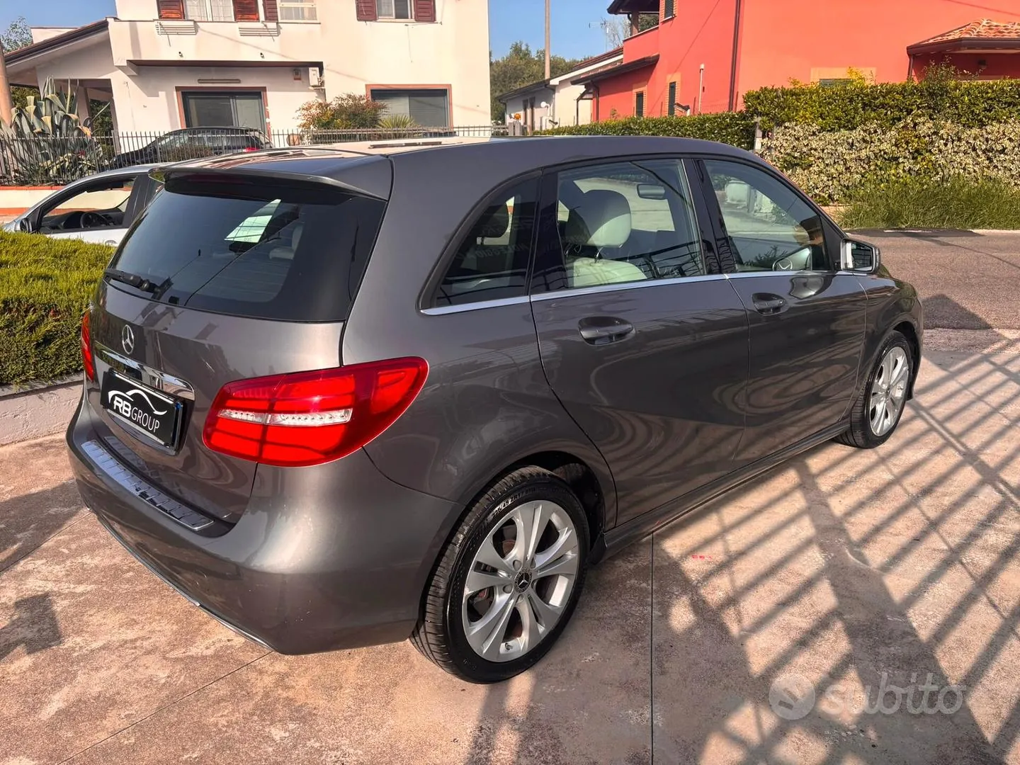 Mercedes-Benz B-Class 2017 photo 4