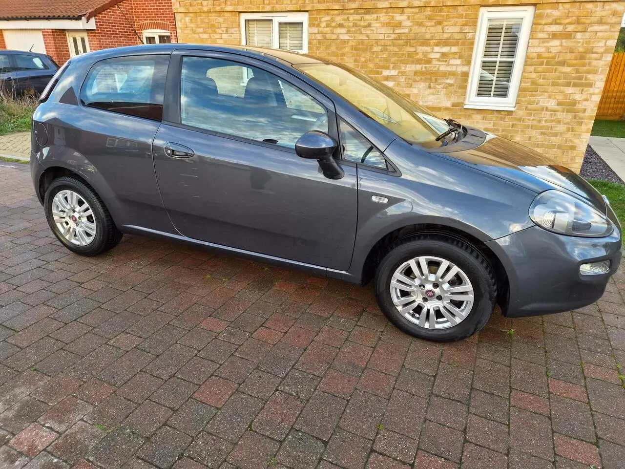 Fiat Punto 2014 photo 4