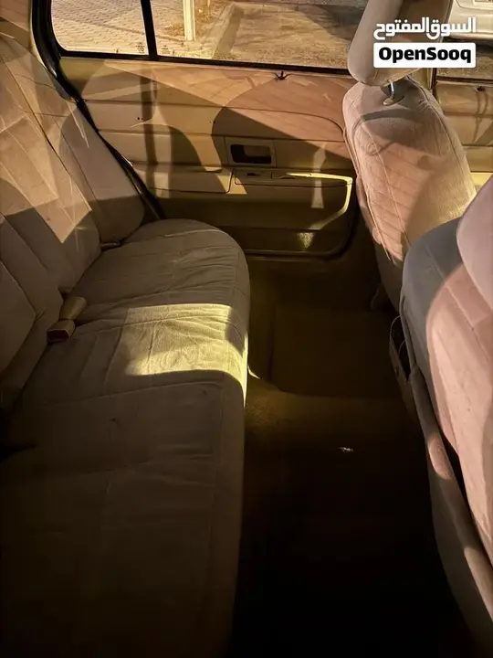 Ford Crown Victoria 2010 photo 4