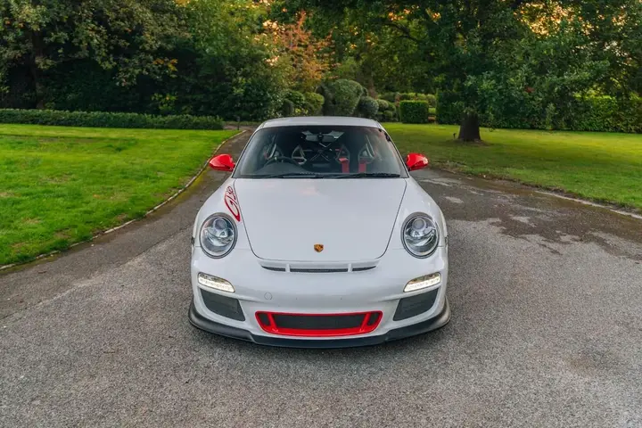 Porsche 911 2019 photo 2
