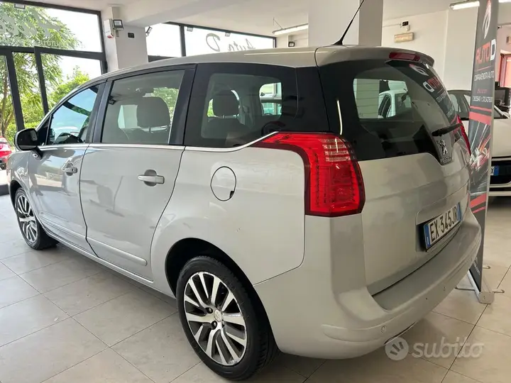 Peugeot 5008 2014 photo 4