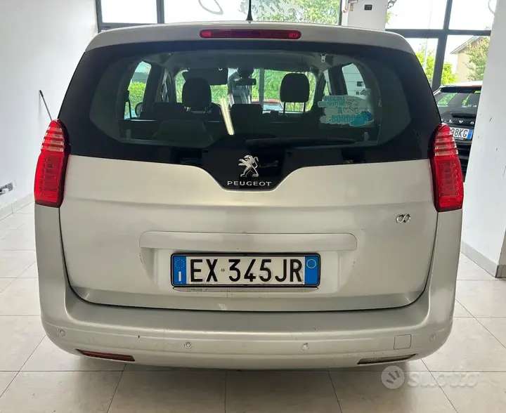 Peugeot 5008 2014 photo 5