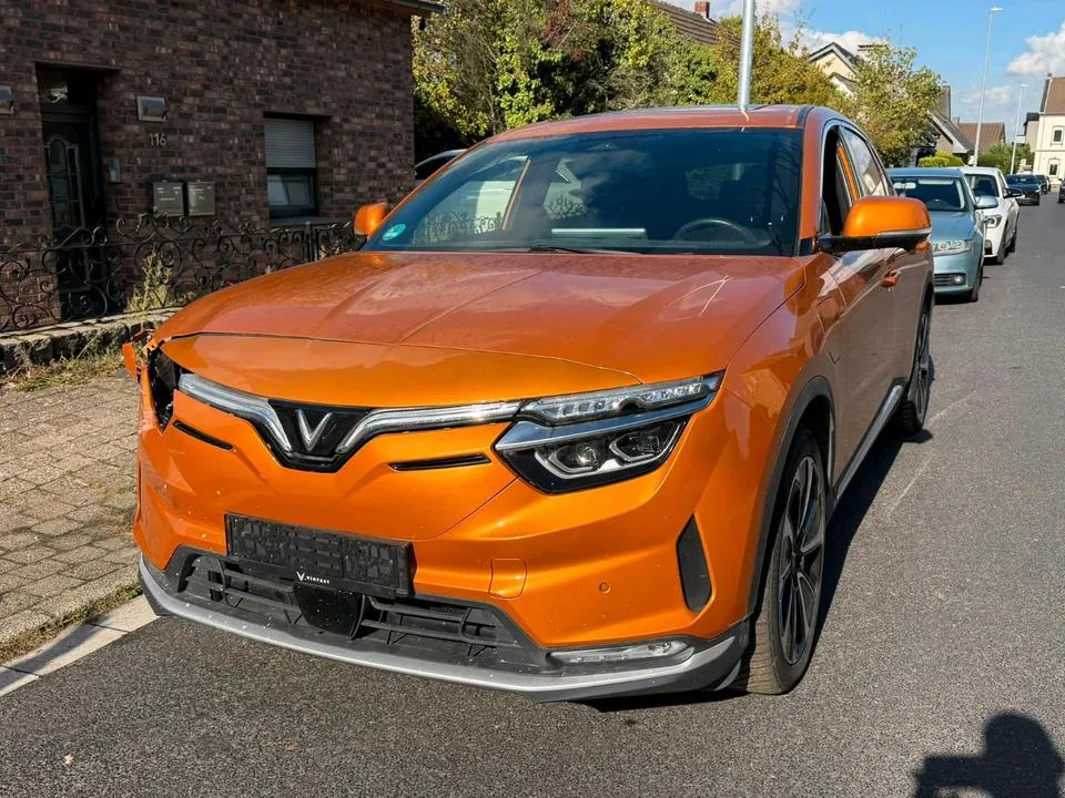 Vinfast Vf8