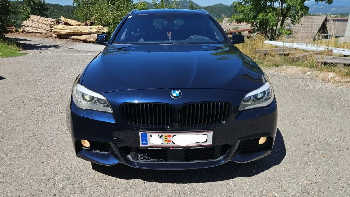 BMW 5 Series 2011 photo 2