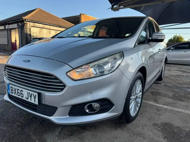 Ford S-Max 2016 photo 3