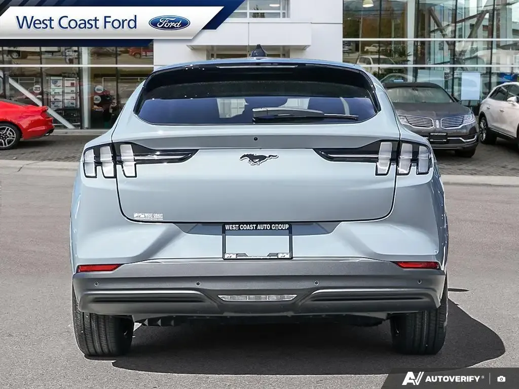 Ford Mustang Mach-E 2026 photo 5