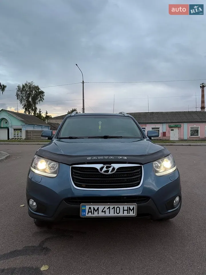 Hyundai Santa Fe 2011 photo 4