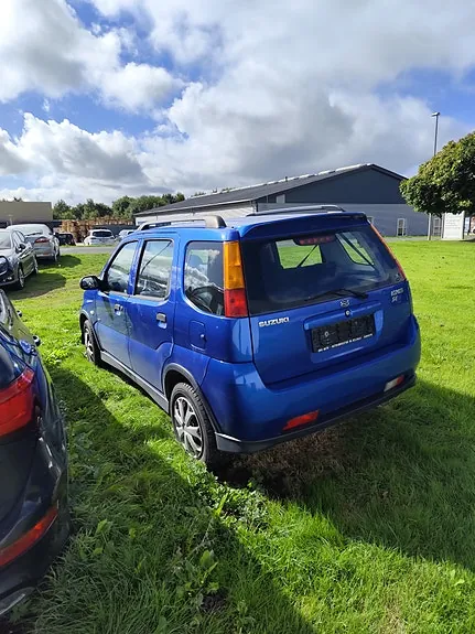 Suzuki Ignis 2005 photo 4