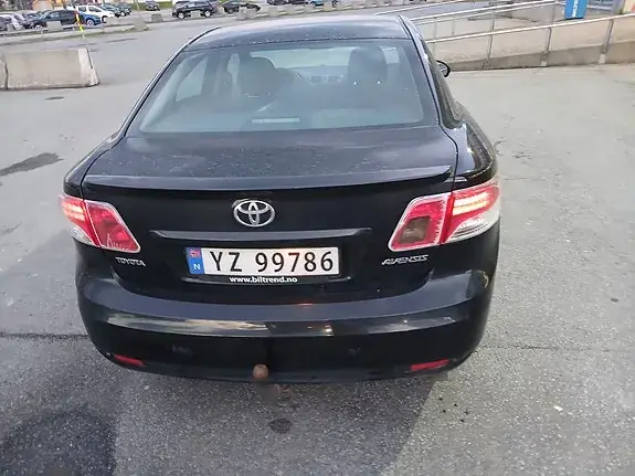 Toyota Avensis 2010 photo 5