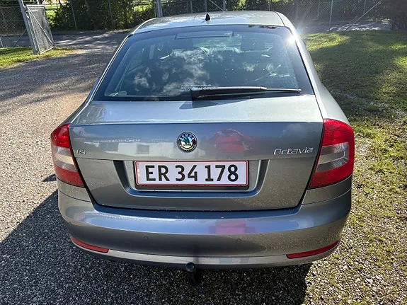 Skoda Octavia 2012 photo 5