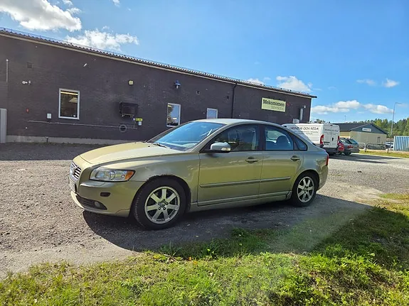 Volvo S40 2008 photo 2