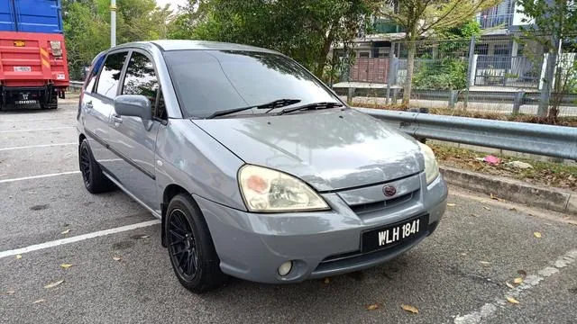 Suzuki Liana