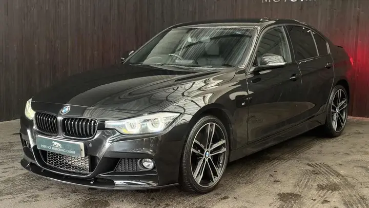 BMW 3 Series 2018 photo 4