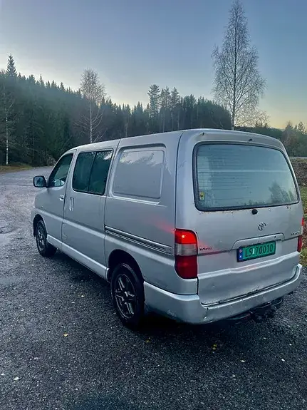 Toyota Hiace 2008 photo 4