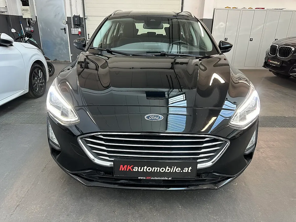 Ford Focus 2019 photo 2