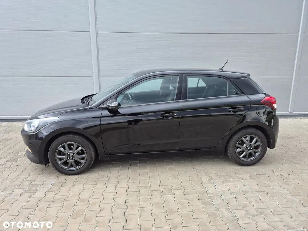 Hyundai I20 2017 photo 3