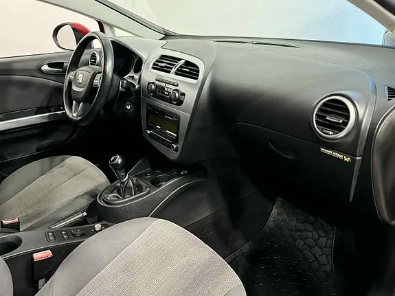 Seat Leon 2011 photo 5