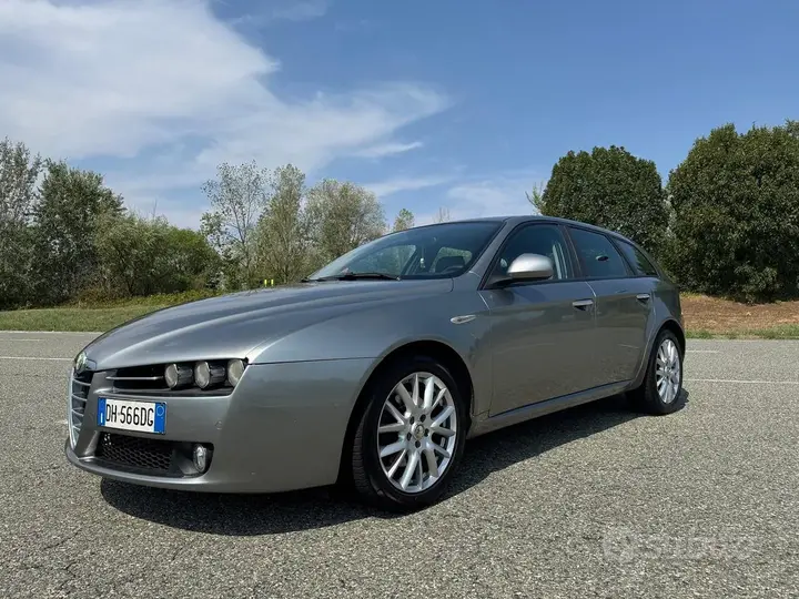 Alfa Romeo 159