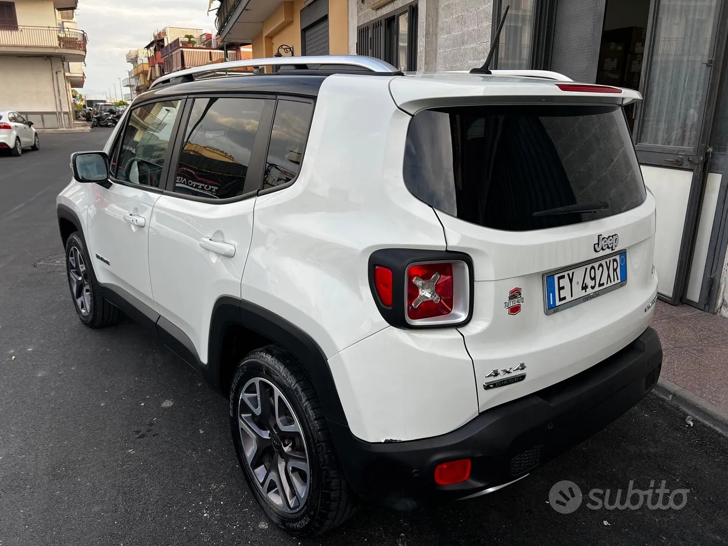 Jeep Renegade 2015 photo 4