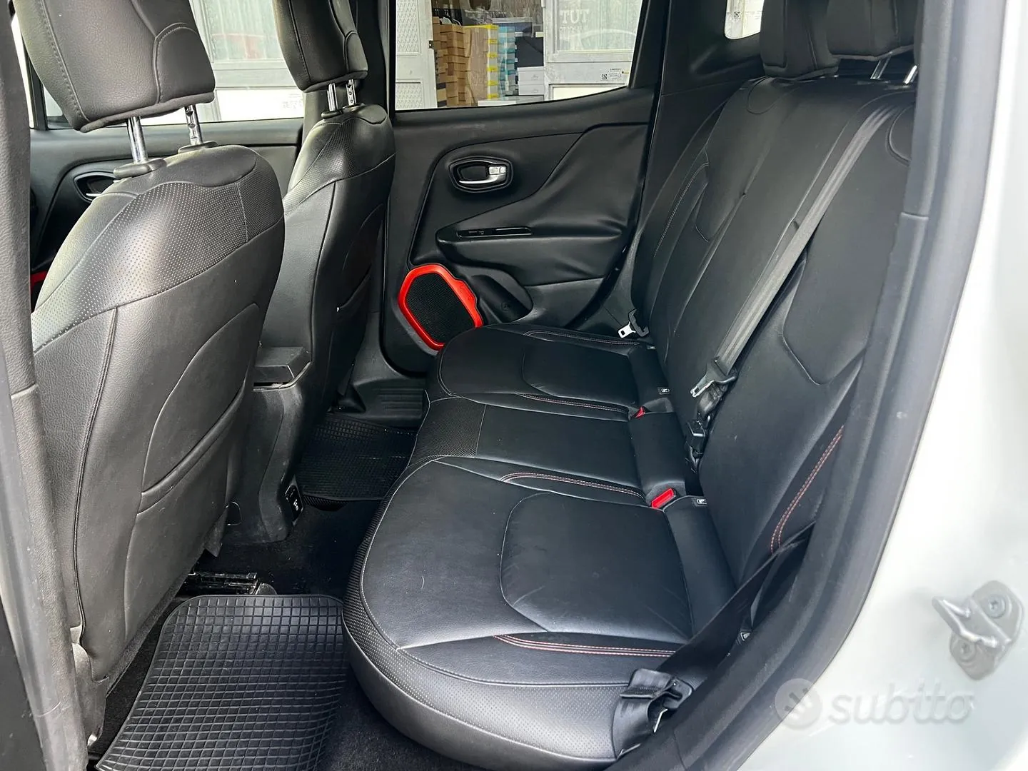 Jeep Renegade 2015 photo 5