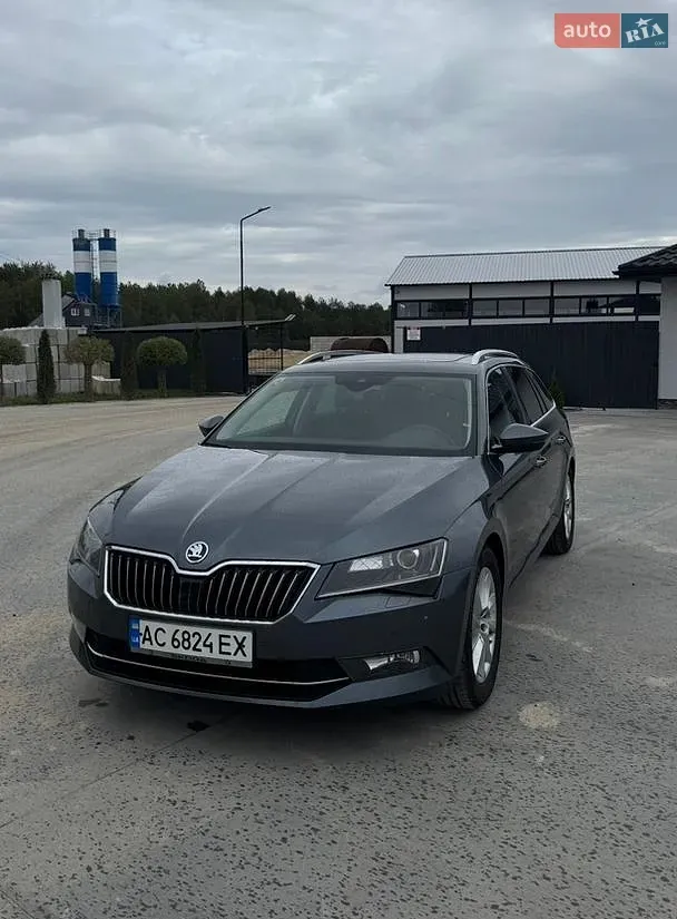 Skoda Superb 2017 photo 3