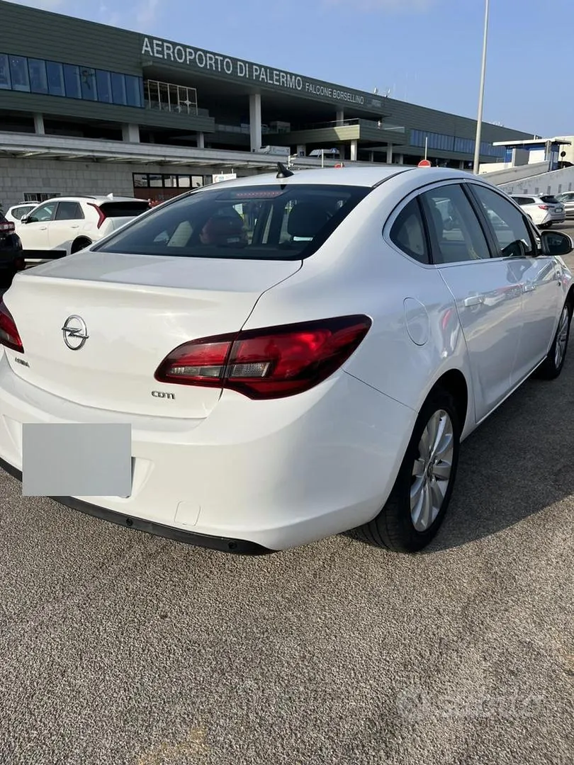 Opel Astra 2015 photo 4