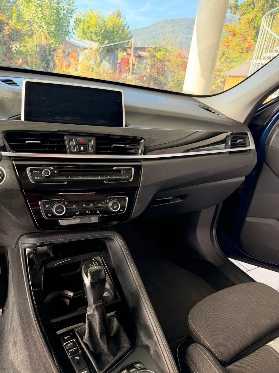 BMW X1 2015 photo 2