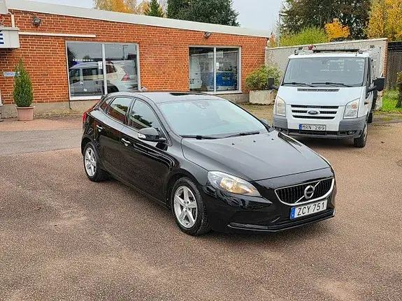 Volvo V40 2018 photo 4