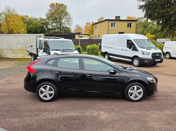 Volvo V40 2018 photo 5