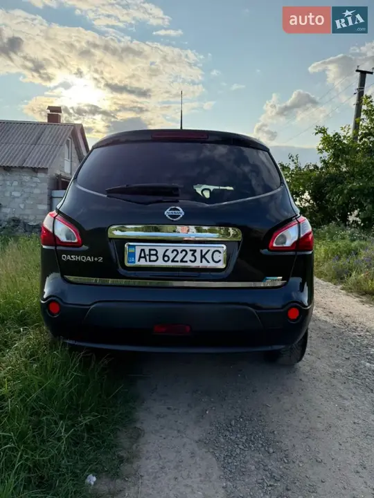 Nissan Qashqai+2 2012 photo 2