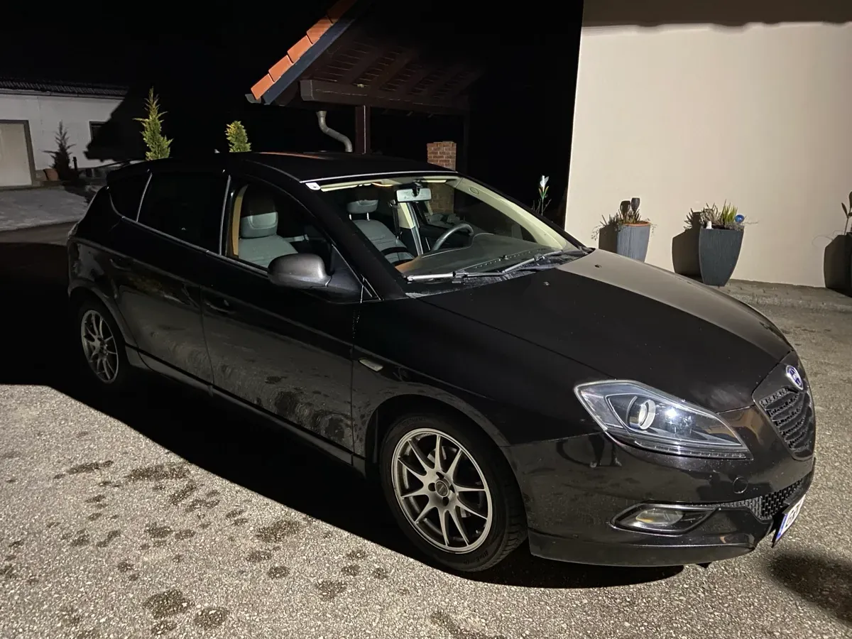 Lancia Delta 2013 photo 3