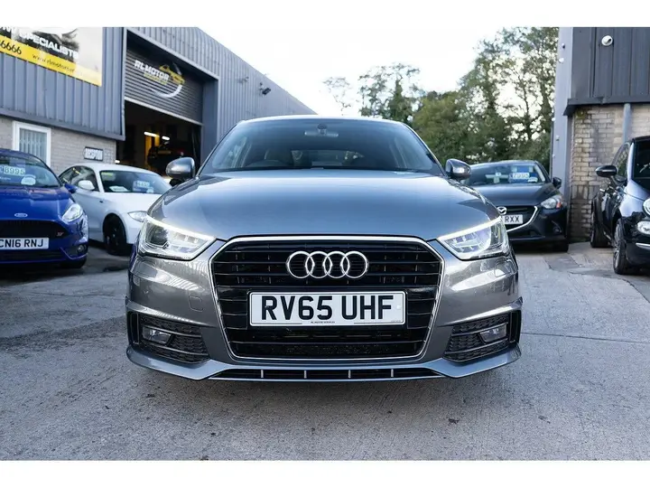 Audi A1 2015 photo 5