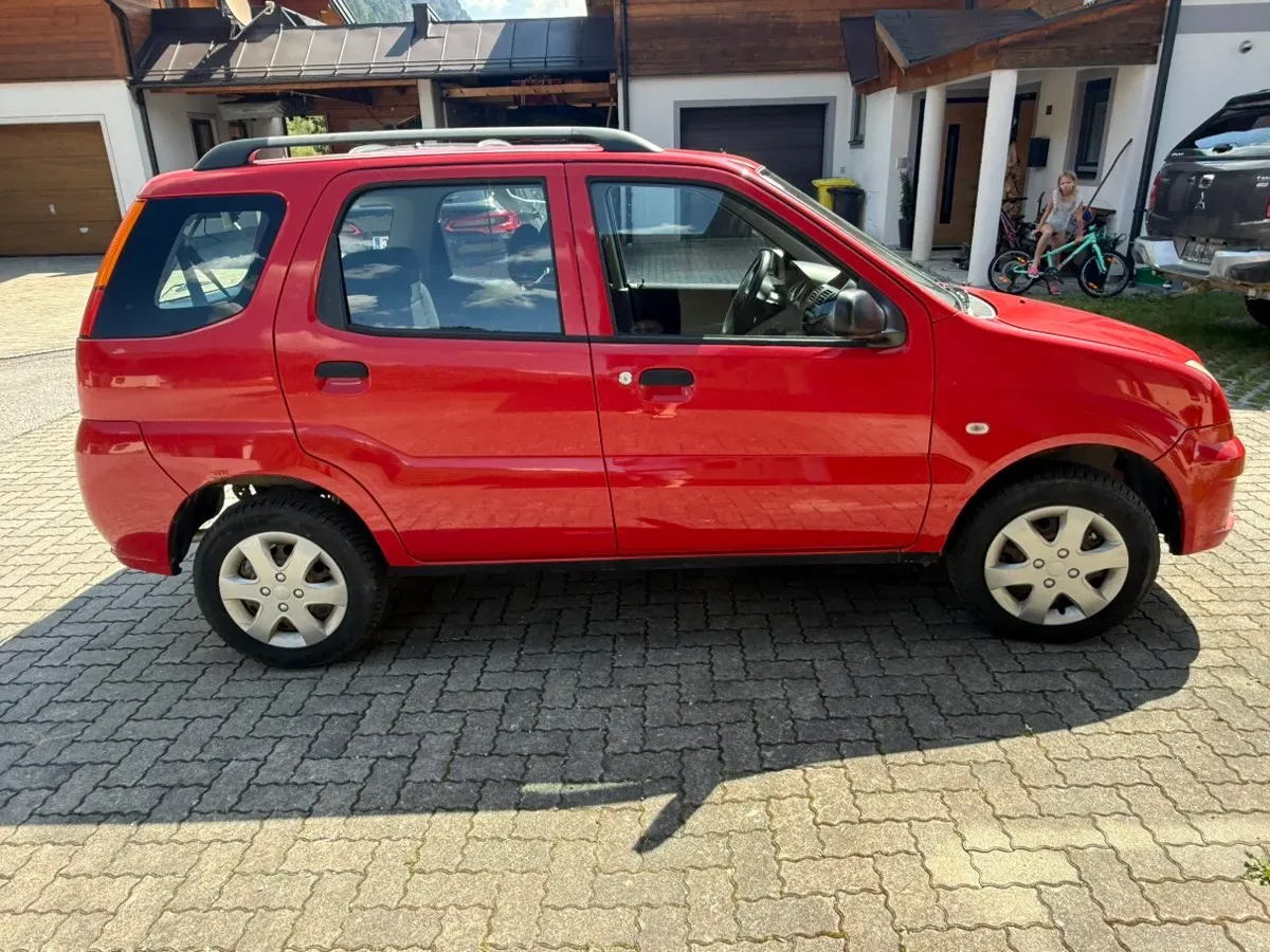 Subaru Justy 2006 photo 3