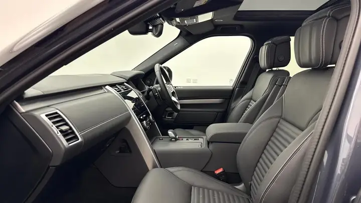 Land Rover Discovery 2026 photo 3