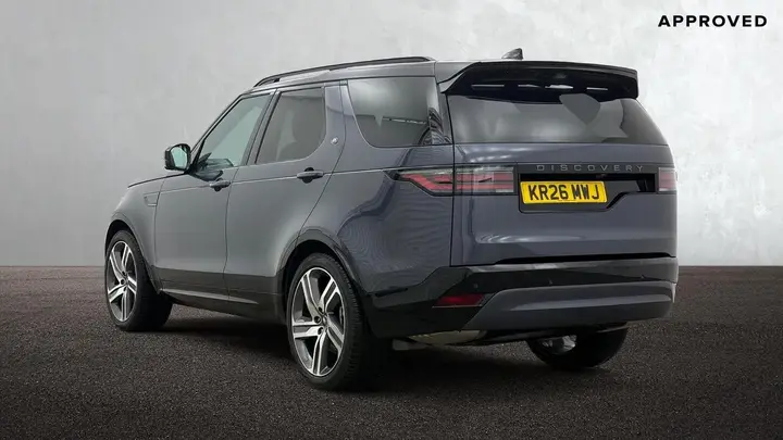 Land Rover Discovery 2026 photo 2