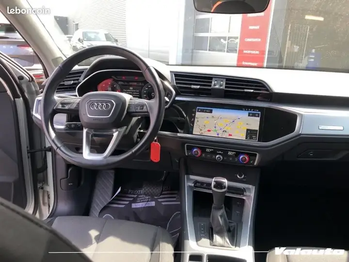 Audi Q3 2023 photo 3