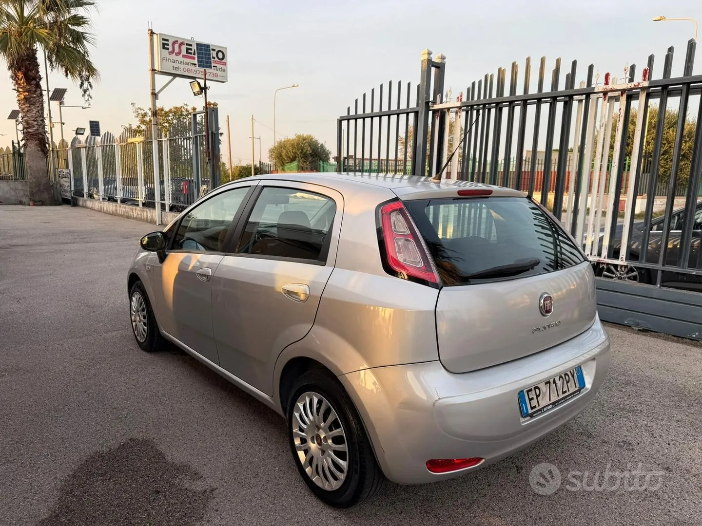 Fiat Punto 2013 photo 2