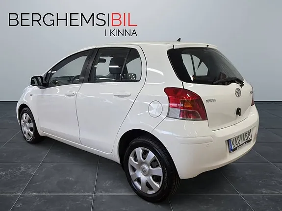 Toyota Yaris 2009 photo 3