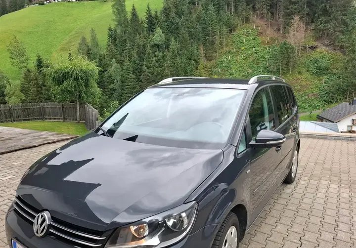 Volkswagen Touran 2015 photo 3