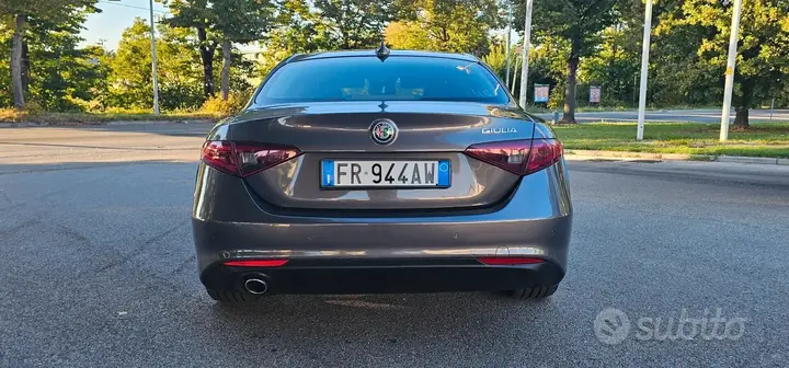 Alfa Romeo Giulia 2018 photo 5