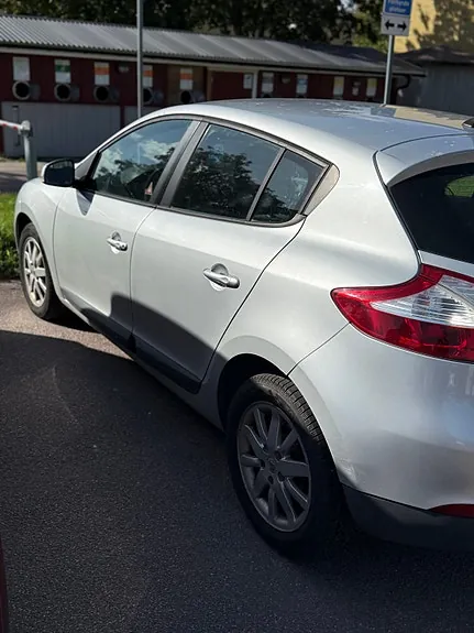 Renault Megane 2011 photo 3