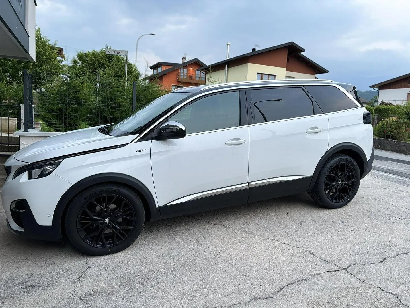 Peugeot 5008 2019 photo 3