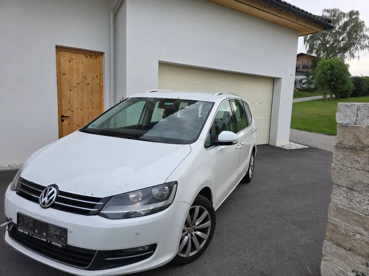 Volkswagen Sharan 2011 photo 3