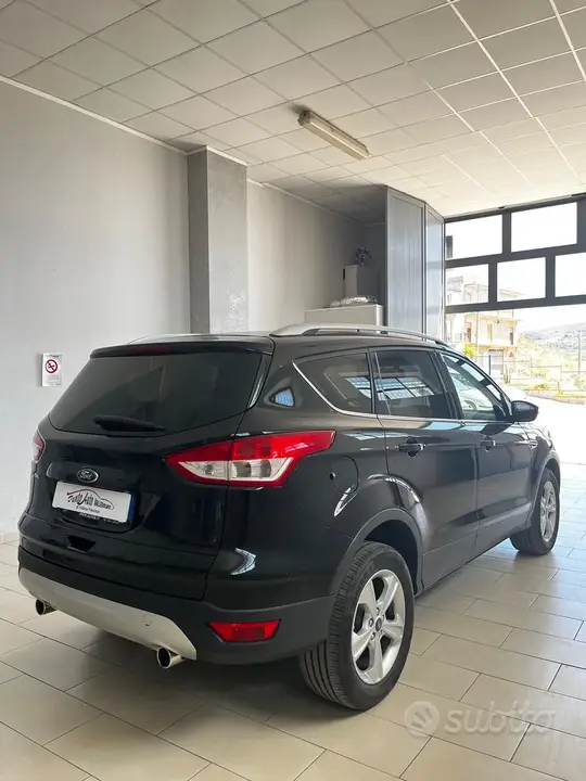 Ford Kuga 2015 photo 4